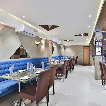 Oyo 16675 Hotel Shri Krishna Inn 苏拉特 外观 照片