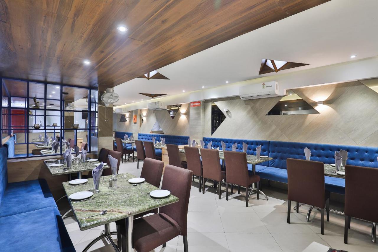 Oyo 16675 Hotel Shri Krishna Inn 苏拉特 外观 照片